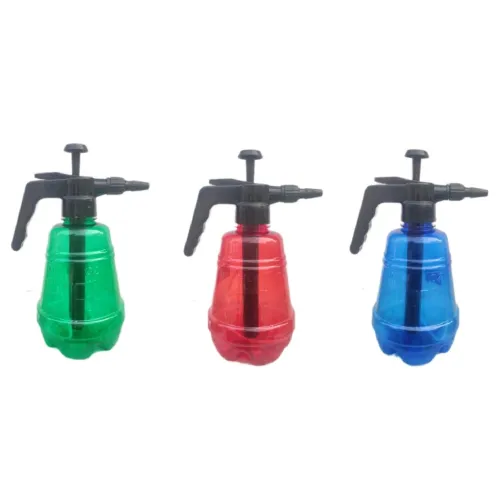 1.5 Litre Water Sprayer Hand-held Pump Pressure Garden Sprayer(Random Colour)