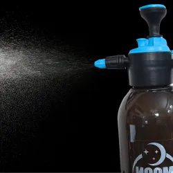 High pressure 2 Litre water pump sprayer with Extensive rod